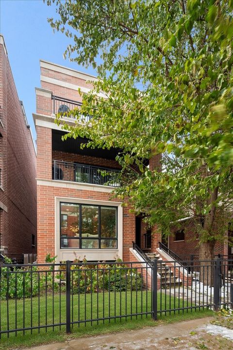 Photo of 3330 N Clifton Avenue #1, Chicago, IL 60657 (MLS # 12514925)