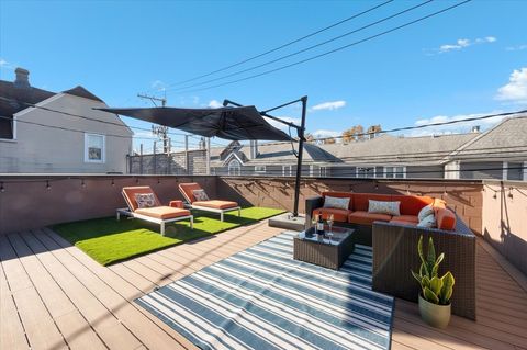 Tiny photo for 3330 N Clifton Avenue #1, Chicago, IL 60657 (MLS # 12514925)