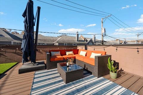 Tiny photo for 3330 N Clifton Avenue #1, Chicago, IL 60657 (MLS # 12514925)