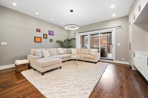 Tiny photo for 3330 N Clifton Avenue #1, Chicago, IL 60657 (MLS # 12514925)