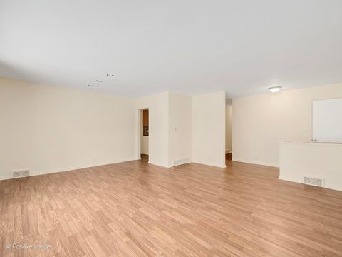 Tiny photo for Chicago, IL 60645 (MLS # 12648467)