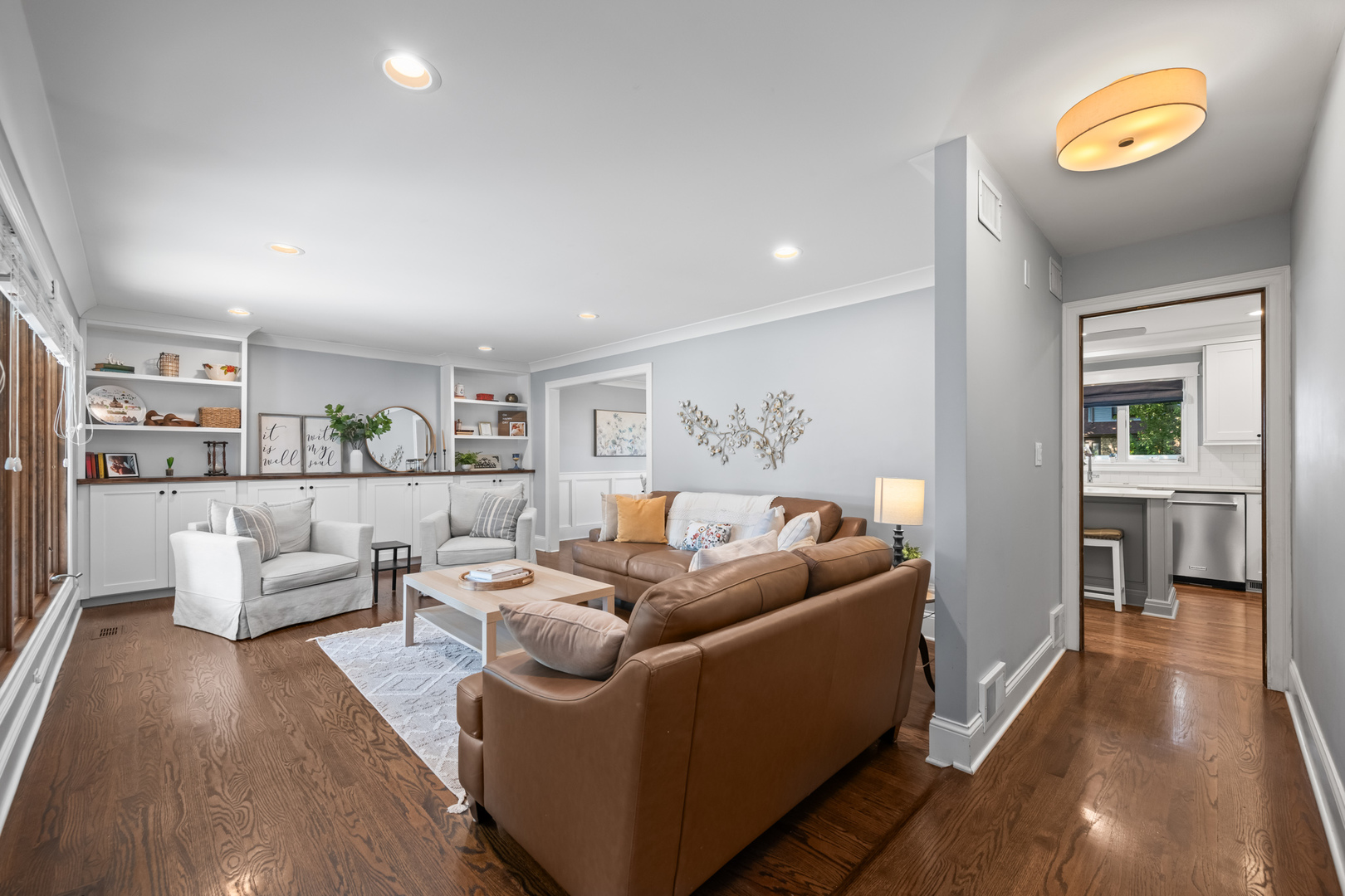 1306 S Walnut Avenue