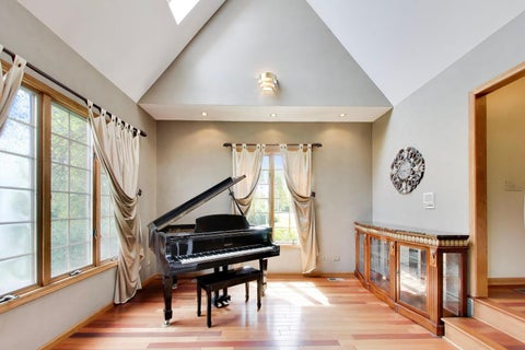 Tiny photo for 214 Red Bud Circle, Sleepy Hollow, IL 60118 (MLS # 12666482)