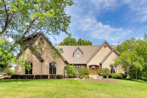 Photo of 214 Red Bud Circle, Sleepy Hollow, IL 60118 (MLS # 12666482)