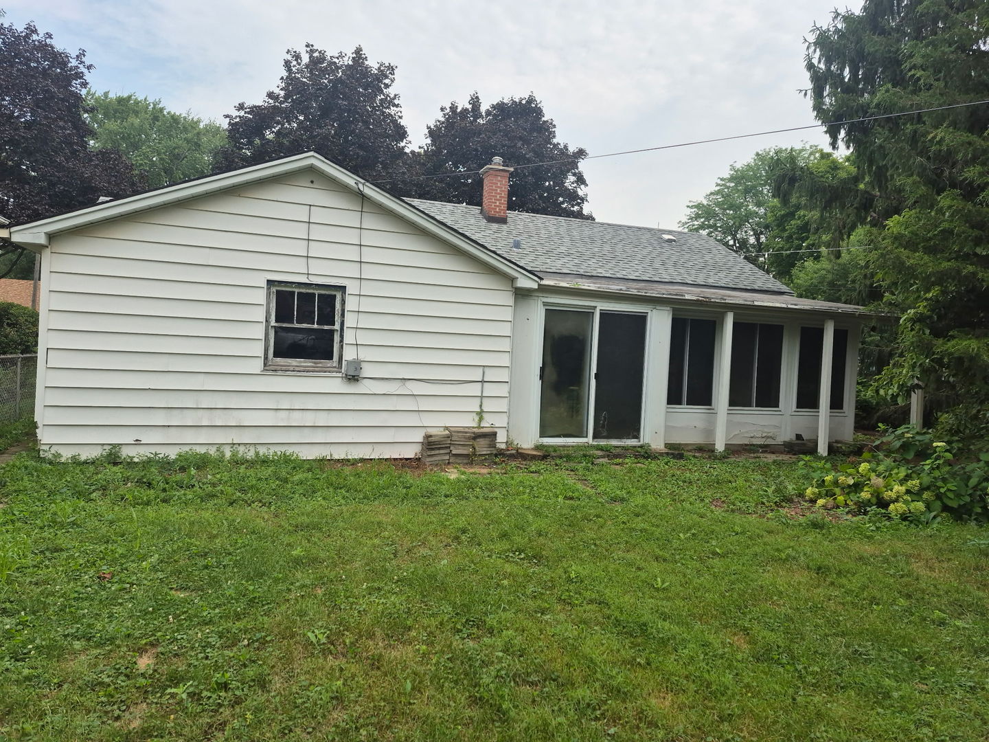 726 E Grand Lake Boulevard