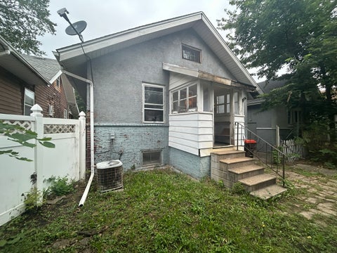 Tiny photo for 702 E FRYE Avenue, Peoria, IL 61603 (MLS # 12770133)