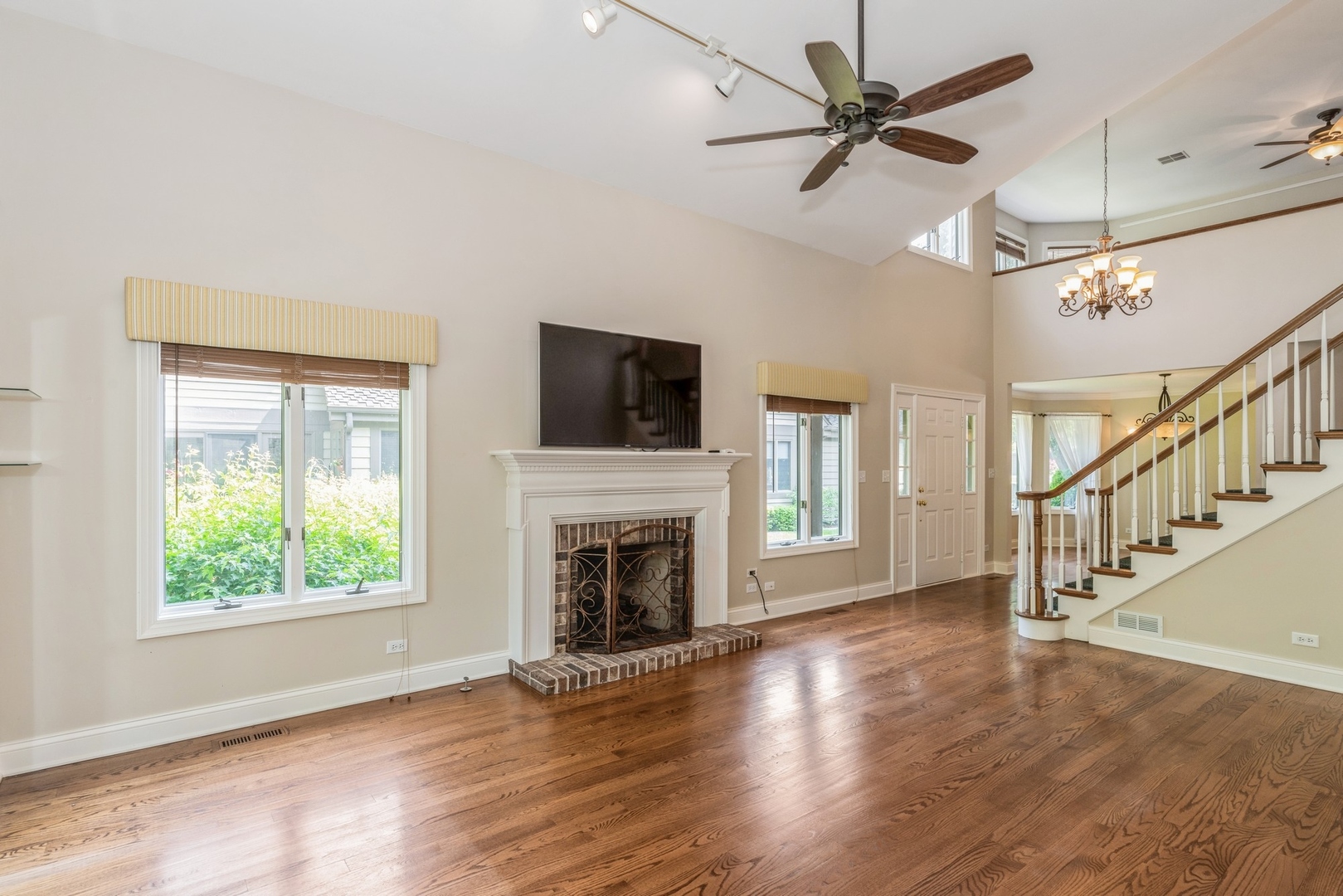 1922 Forest Creek Lane