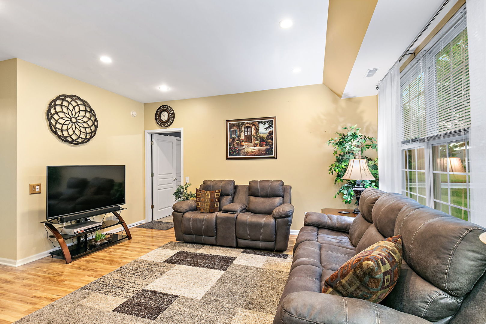 12587 Rock Island Trail