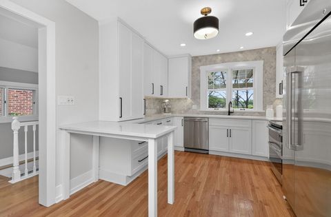 Tiny photo for 415 Anthony Street, Glen Ellyn, IL 60137 (MLS # 12631591)