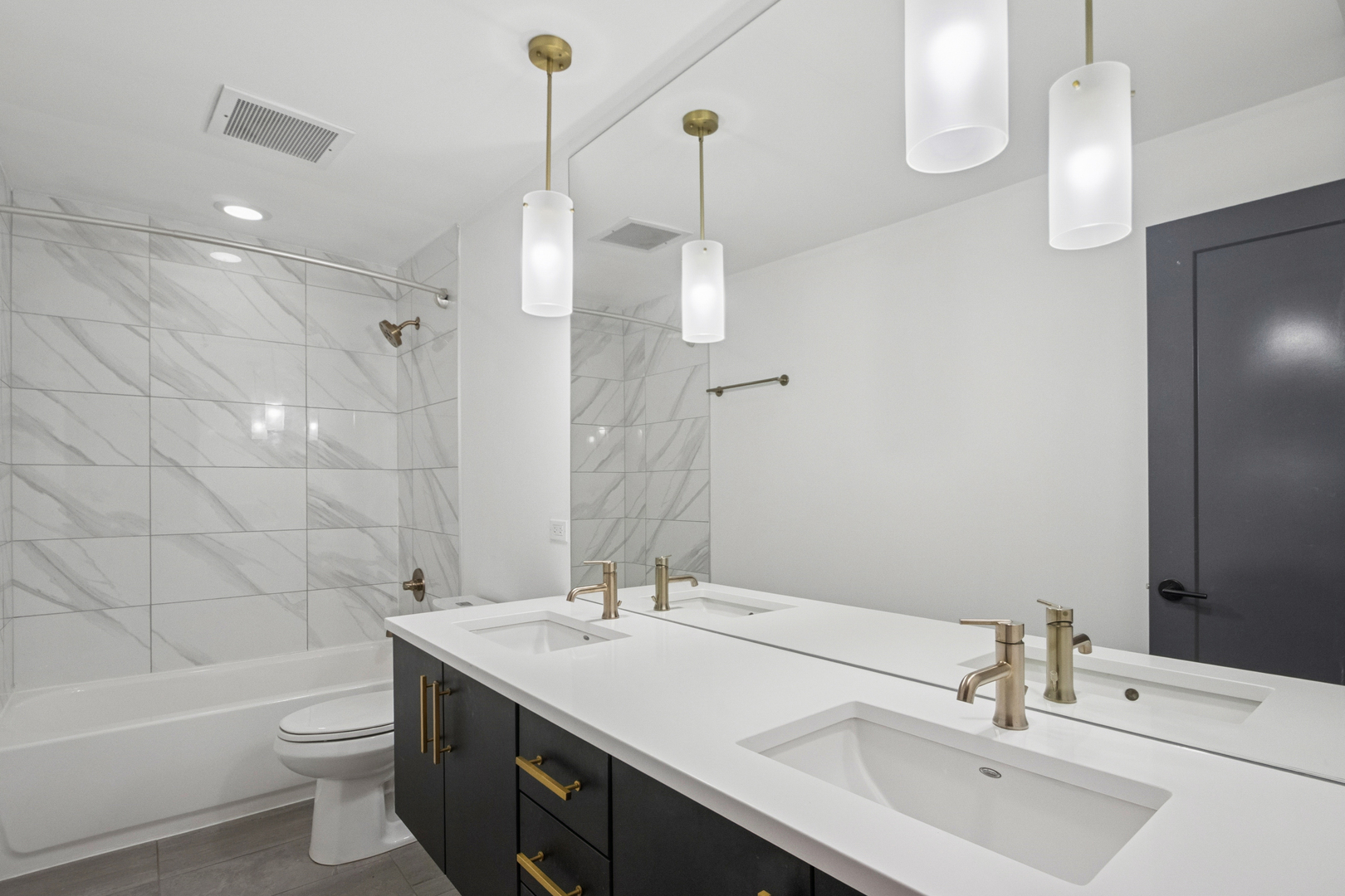 1242 W Huron Street 3