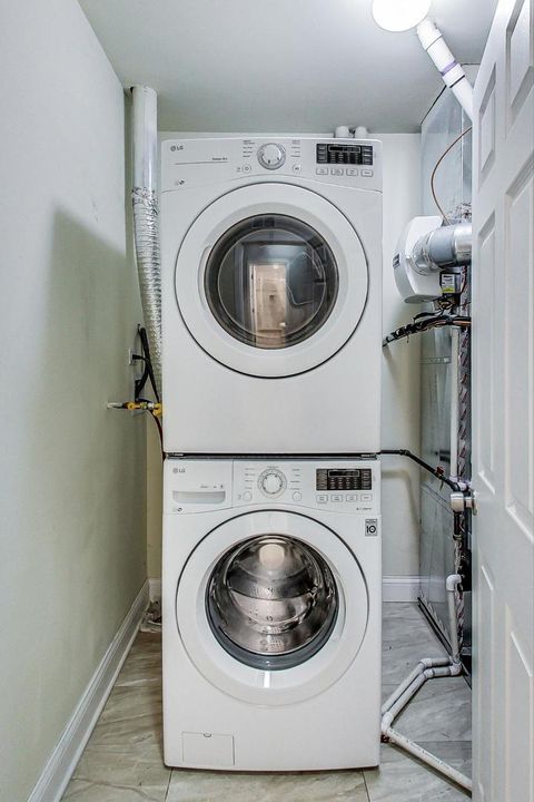 Tiny photo for 2325 W Taylor Street #2, Chicago, IL 60612 (MLS # 12524832)