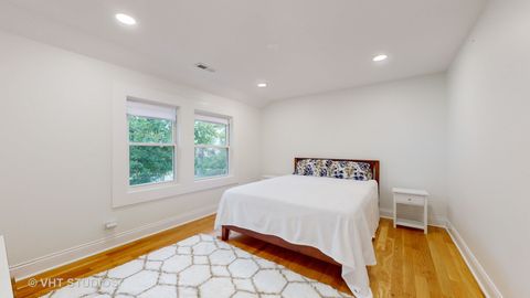 A home in Des Plaines