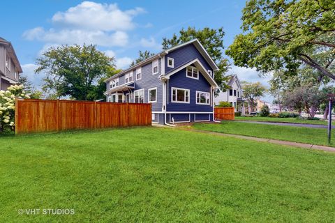 A home in Des Plaines