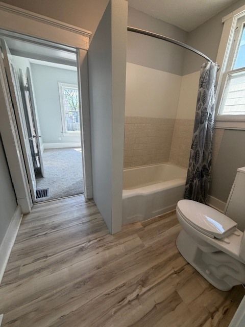 Tiny photo for 604 E Market Street, Bloomington, IL 61701 (MLS # 12622004)