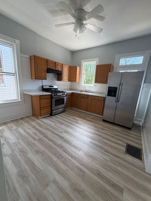 Tiny photo for 604 E Market Street, Bloomington, IL 61701 (MLS # 12622004)