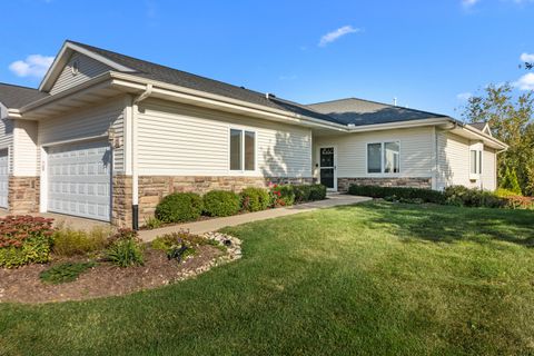 Photo of 229 Creekside Place #16, Delavan, WI 53115 (MLS # 12488124)