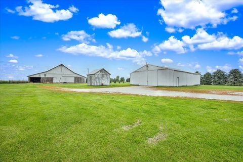 Tiny photo for 708 N 1950th Road, Tonica, IL 61370 (MLS # 12396450)