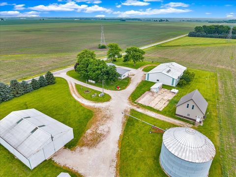 Tiny photo for 708 N 1950th Road, Tonica, IL 61370 (MLS # 12396450)
