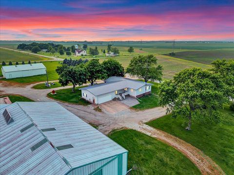 Tiny photo for 708 N 1950th Road, Tonica, IL 61370 (MLS # 12396450)