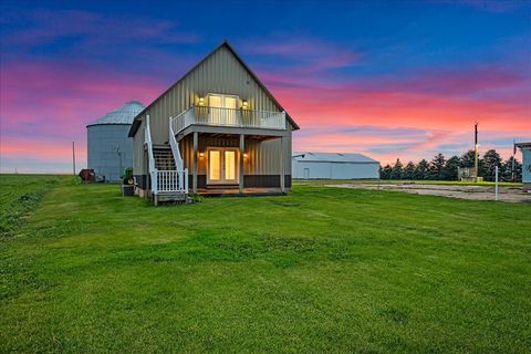 Tiny photo for 708 N 1950th Road, Tonica, IL 61370 (MLS # 12396450)