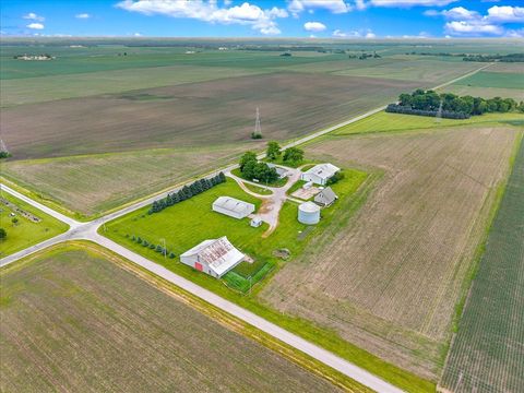 Tiny photo for 708 N 1950th Road, Tonica, IL 61370 (MLS # 12396450)