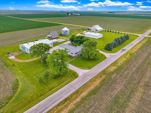 Photo of 708 N 1950th Road, Tonica, IL 61370 (MLS # 12396450)
