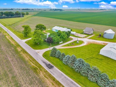 Tiny photo for 708 N 1950th Road, Tonica, IL 61370 (MLS # 12396450)