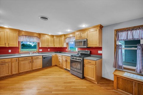 Tiny photo for 708 N 1950th Road, Tonica, IL 61370 (MLS # 12396450)