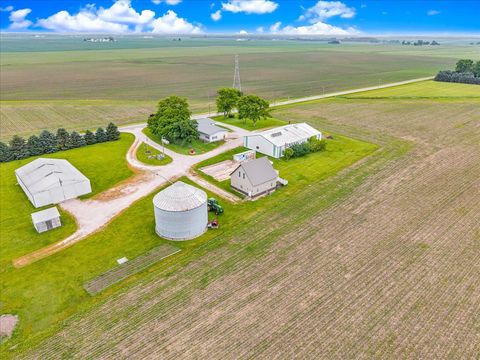 Tiny photo for 708 N 1950th Road, Tonica, IL 61370 (MLS # 12396450)