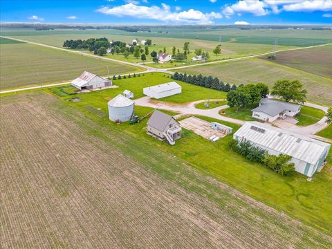 Tiny photo for 708 N 1950th Road, Tonica, IL 61370 (MLS # 12396450)