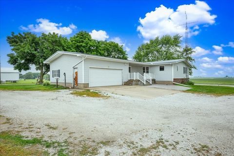 Tiny photo for 708 N 1950th Road, Tonica, IL 61370 (MLS # 12396450)