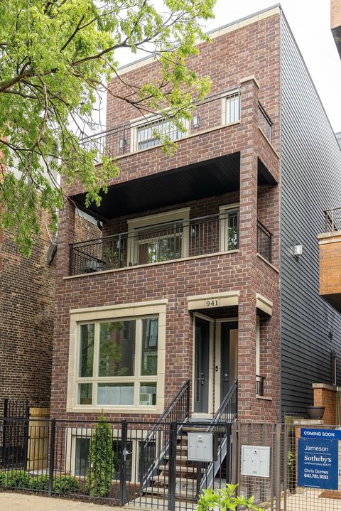 Photo of 941 N Winchester Avenue #1, Chicago, IL 60622 (MLS # 12633487)