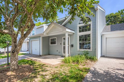 Tiny photo for 3525 Southport Drive, Island Lake, IL 60042 (MLS # 12469189)