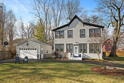 Photo of 18924 W Roosevelt Road, Lake Villa, IL 60046 (MLS # 12616422)