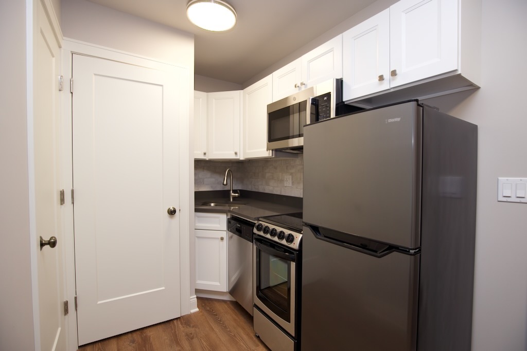 640 W WRIGHTWOOD Avenue 115