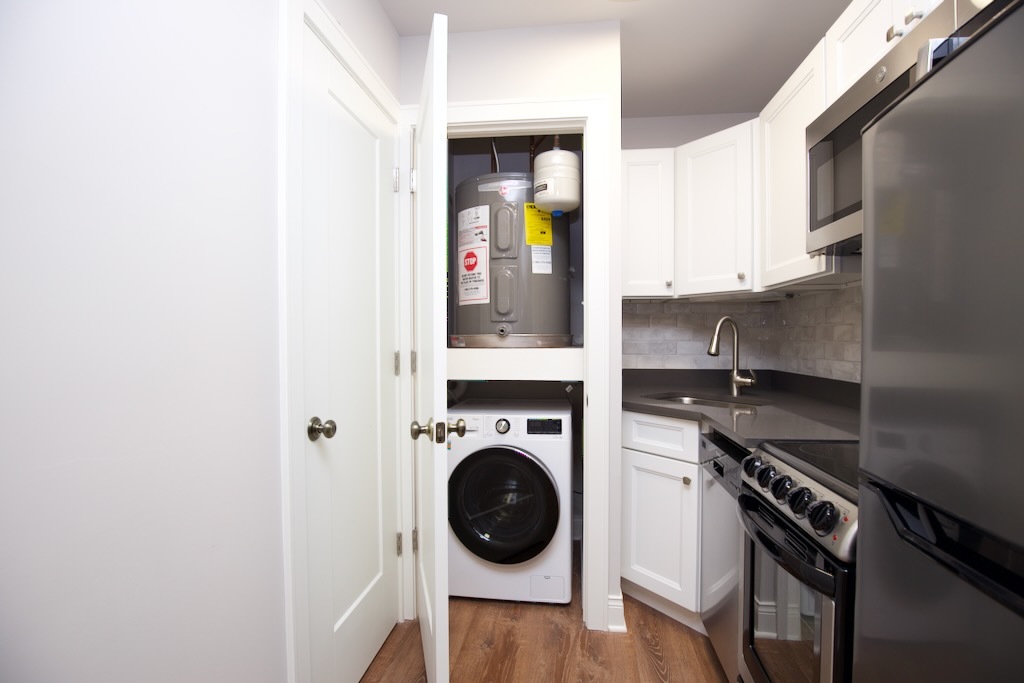 640 W WRIGHTWOOD Avenue 115