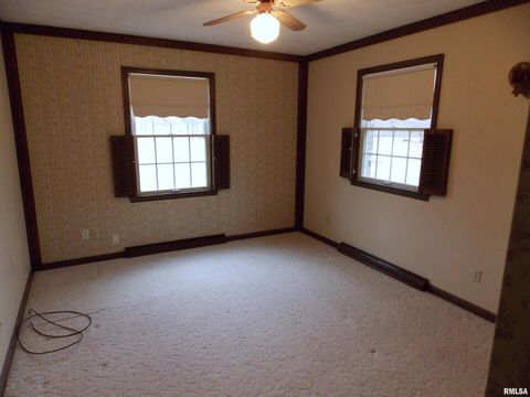 Tiny photo for 1723 WALNUT HILL Road, Centralia, IL 62801 (MLS # EB456630)