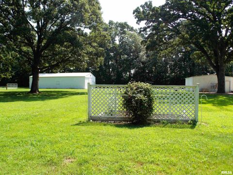 Tiny photo for 1723 WALNUT HILL Road, Centralia, IL 62801 (MLS # EB456630)