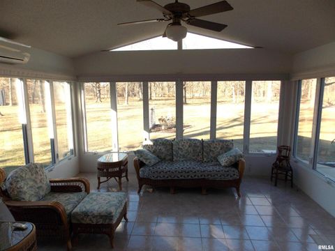 Tiny photo for 1723 WALNUT HILL Road, Centralia, IL 62801 (MLS # EB456630)