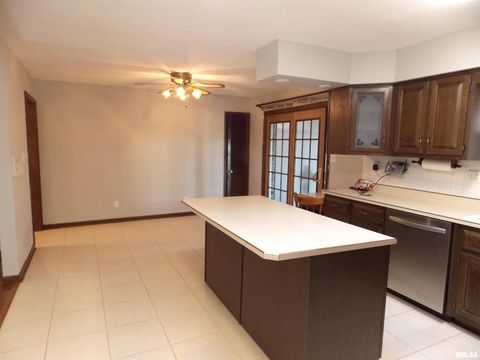 Tiny photo for 1723 WALNUT HILL Road, Centralia, IL 62801 (MLS # EB456630)