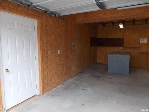 Tiny photo for 1723 WALNUT HILL Road, Centralia, IL 62801 (MLS # EB456630)