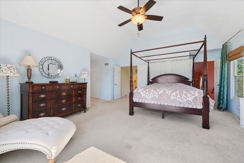 Tiny photo for 527 Mallard Point Circle, North Aurora, IL 60542 (MLS # 12684714)