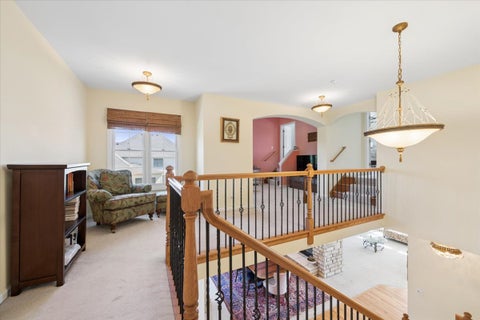 Tiny photo for 527 Mallard Point Circle, North Aurora, IL 60542 (MLS # 12684714)