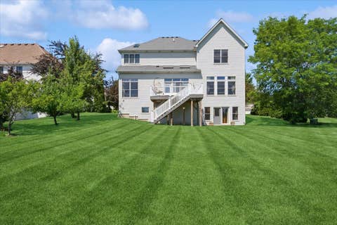 Tiny photo for 527 Mallard Point Circle, North Aurora, IL 60542 (MLS # 12684714)