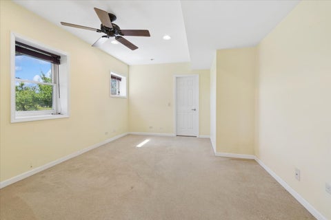 Tiny photo for 527 Mallard Point Circle, North Aurora, IL 60542 (MLS # 12684714)