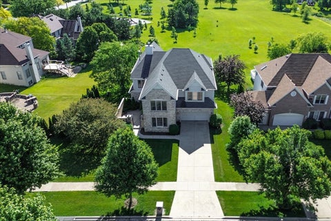 Tiny photo for 527 Mallard Point Circle, North Aurora, IL 60542 (MLS # 12684714)