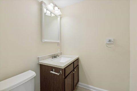 Tiny photo for 527 Mallard Point Circle, North Aurora, IL 60542 (MLS # 12684714)