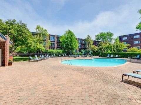 Tiny photo for 1350 N Western Avenue #310, Lake Forest, IL 60045 (MLS # 12579537)
