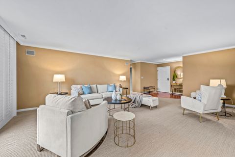 Tiny photo for 1350 N Western Avenue #310, Lake Forest, IL 60045 (MLS # 12579537)