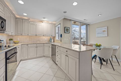 Tiny photo for 1350 N Western Avenue #310, Lake Forest, IL 60045 (MLS # 12579537)